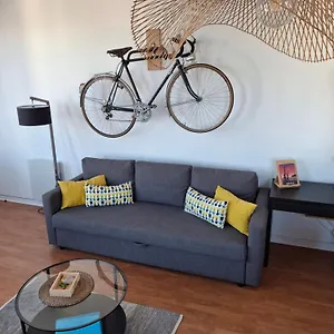 https://appartement-lumineux-dans-les-hauts-de-recouvrance.inbrittany.com